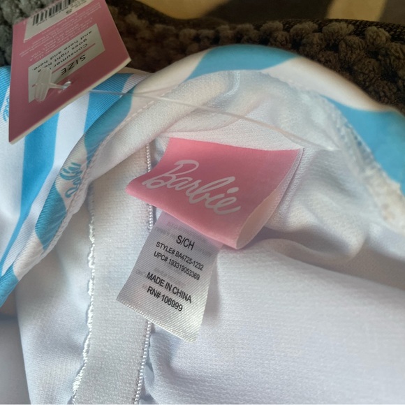 Barbie swimsuit - Picture 3 of 4